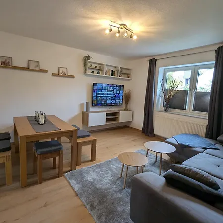 Apartmán Moderne Fuer Bis Zu 6 Personen - Netflix, Ps4, Zentrumsnaehe Und Mehr In *
